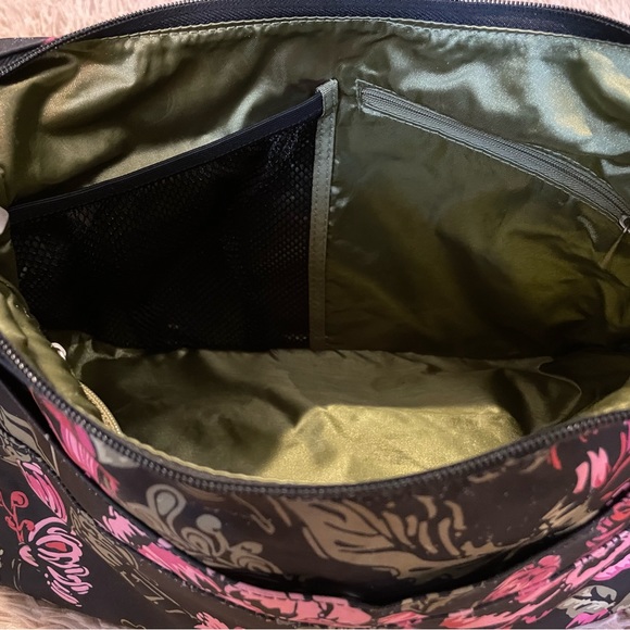 Jujube Hobobe bag and change mat “blooming romance” - Picture 8 of 12